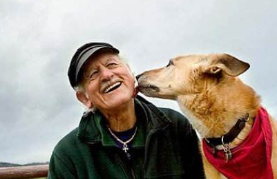 老人与狗